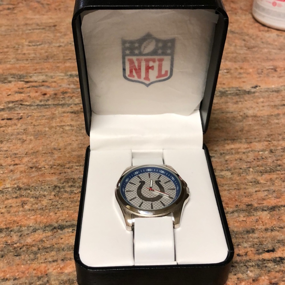 Men’s Avon Colts Watch